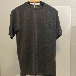 Kenneth Cole New York Gray Short Sleeve Tech Raglan Tee